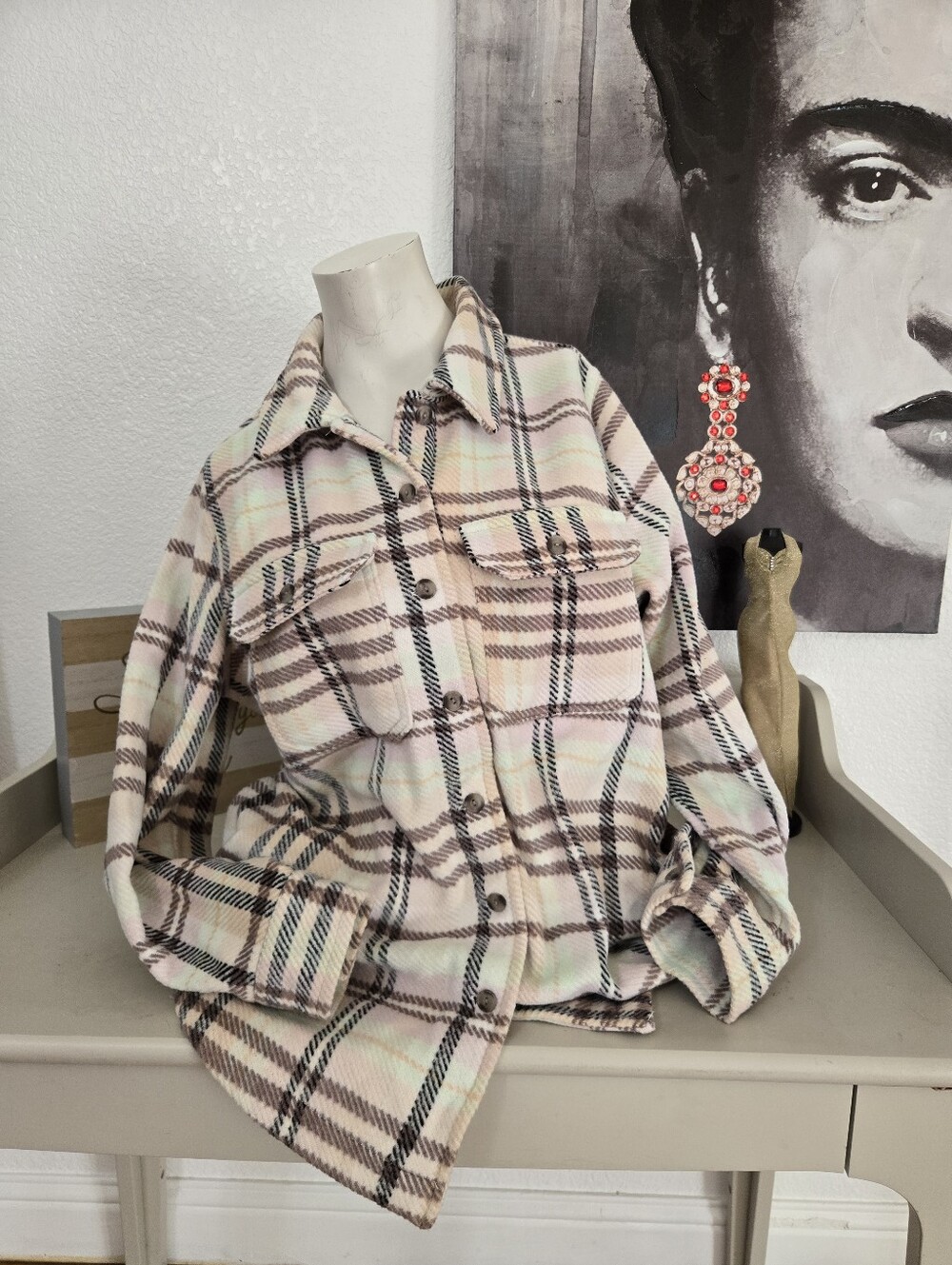 NWT Universal Thread Pastel Pink Plaid Button-Front Shacket Size Small